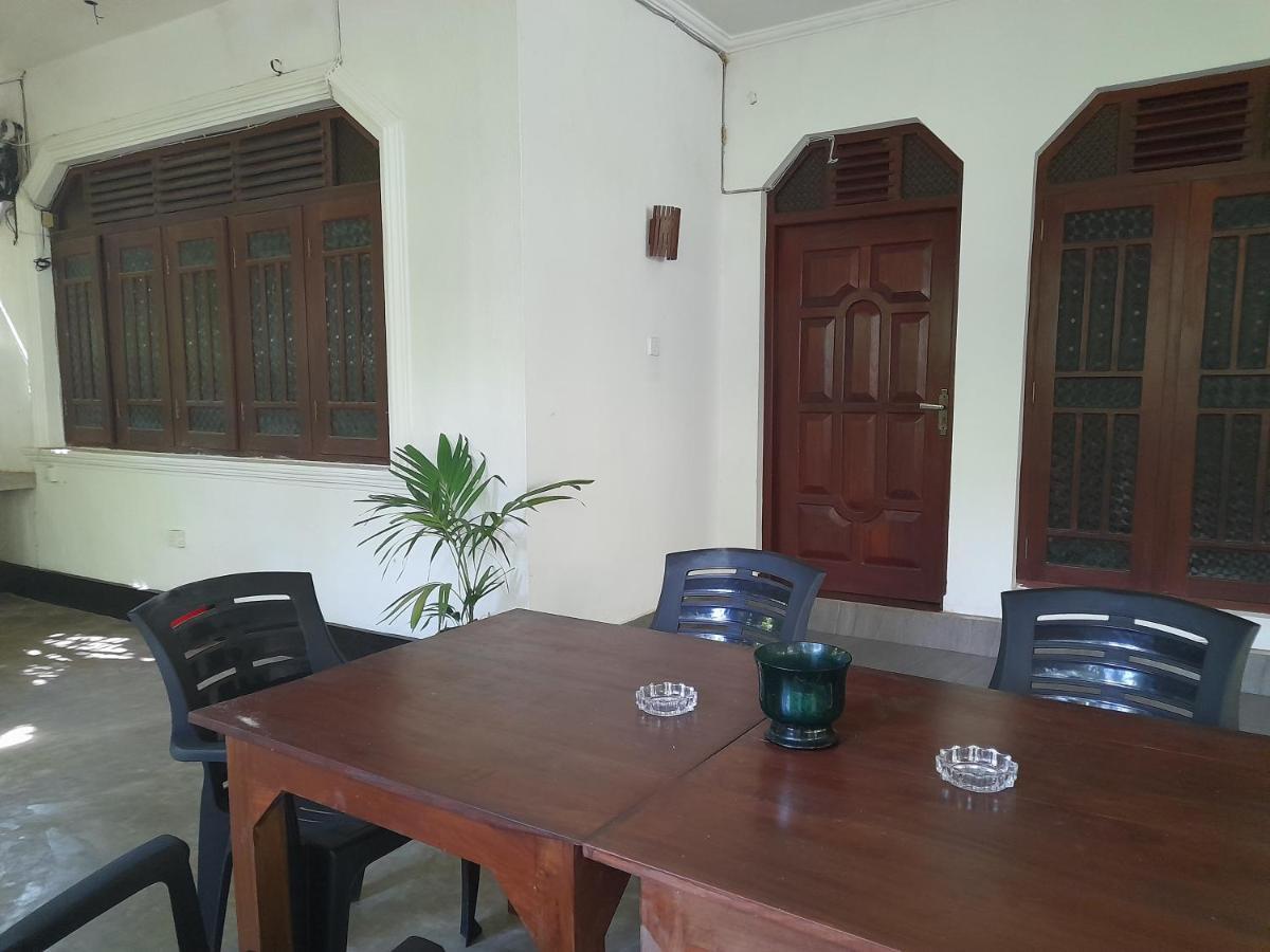 Mealanie'S House Ξενοδοχείο Unawatuna Εξωτερικό φωτογραφία