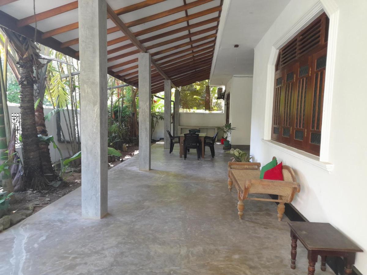 Mealanie'S House Ξενοδοχείο Unawatuna Εξωτερικό φωτογραφία