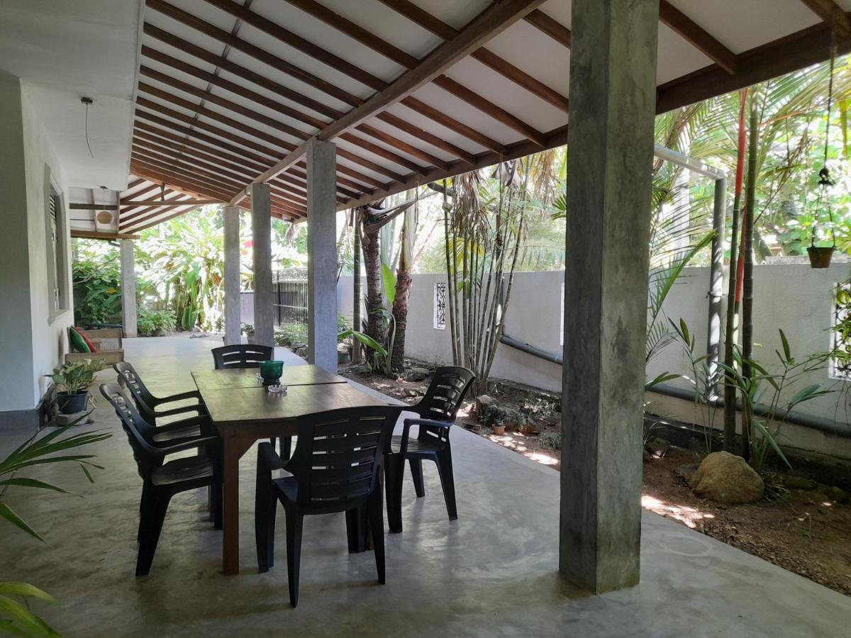 Mealanie'S House Ξενοδοχείο Unawatuna Εξωτερικό φωτογραφία